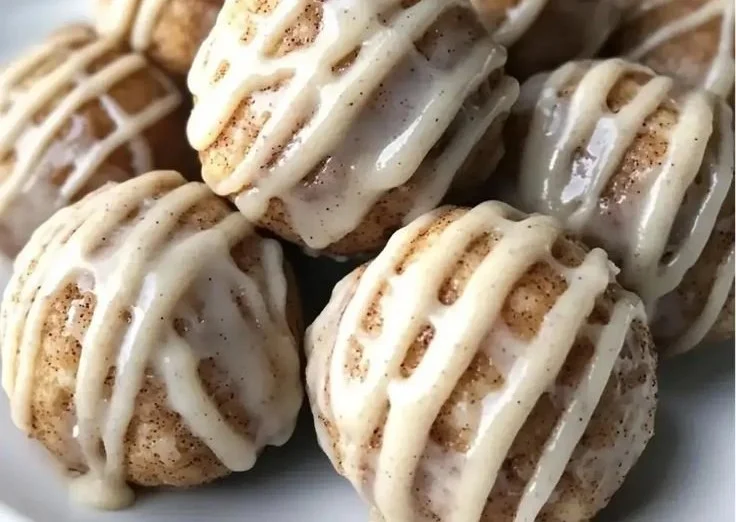 Cinnamon Roll Protein Bites - delicious protein-packed snack
