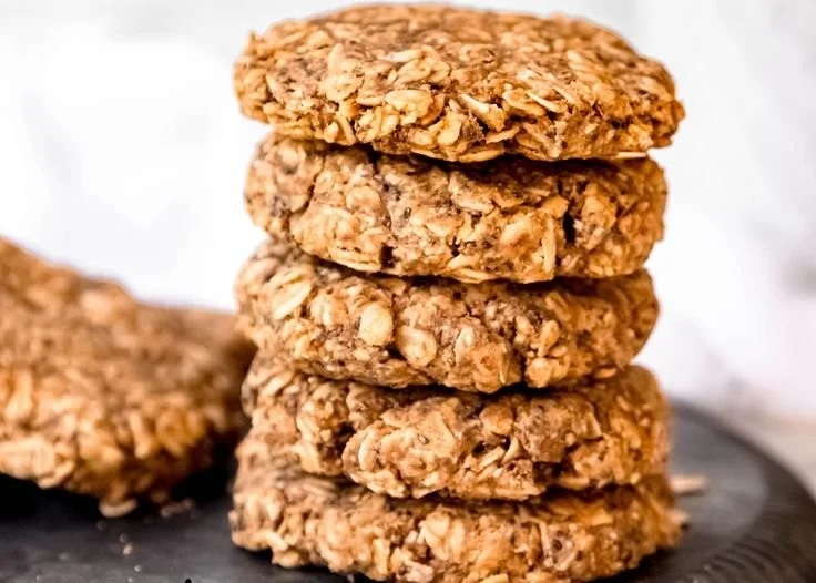 Healthy protein oatmeal cookies with oats, nuts, and chocolate chips