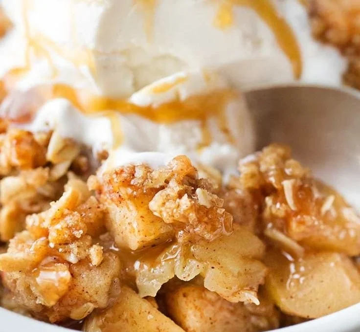 Delicious easy apple crisp with oats baked to golden perfection.