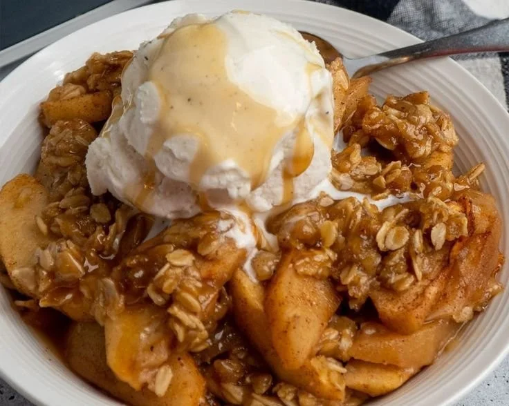 Delicious Crock Pot apple crisp served in a bowl